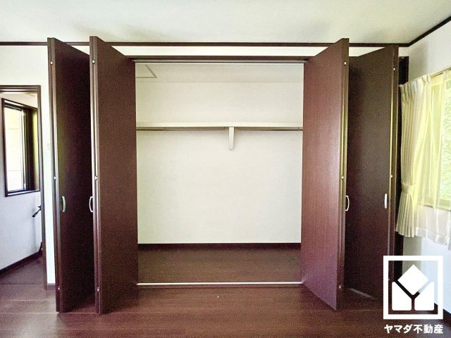 伏見区醍醐南端山町　中古戸建の収納