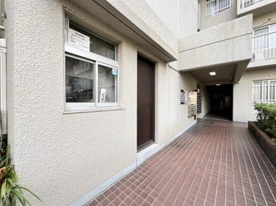 【外観パース】 | グリーンコーポ江坂第3 | エイブル売買事業部では、箕面市・豊中市・吹田市・池田市・茨木市・高槻市の北摂エリア全域で、物件のご紹介を致しております。北摂エリアにて購入物件をお探しの際は、当社までお問合せ下さいませ。