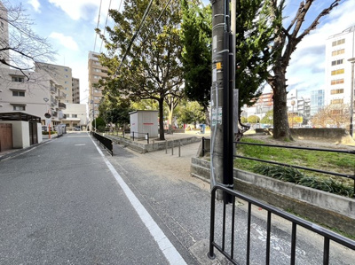 【周辺】 | グリーンコーポ江坂第3 | こちらの物件近くの教育施設や、スーパー・公園など、物件周辺の住環境を併せてご案内させて頂きます。ぜひ、現地での暮らしをイメージなさって下さい！