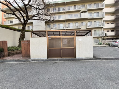 【その他共用部分】 | グリーンコーポ江坂第3 | サイトに掲載されていない箇所の写真、撮影してお届けさせて頂きます！気になる物件で、見たい部分の画像が無い場合は、弊社スタッフまでご連絡下さいませ。お客様の気になる箇所を、カメラにて撮影して参ります！
