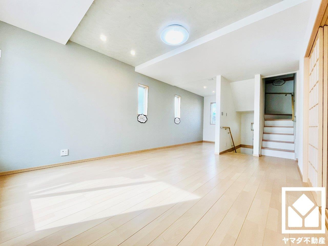 伏見区桃山南大島町　戸建住宅の居間・リビング