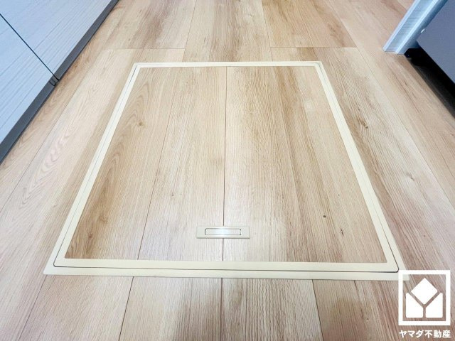 伏見区羽束師古川町　23号地の収納