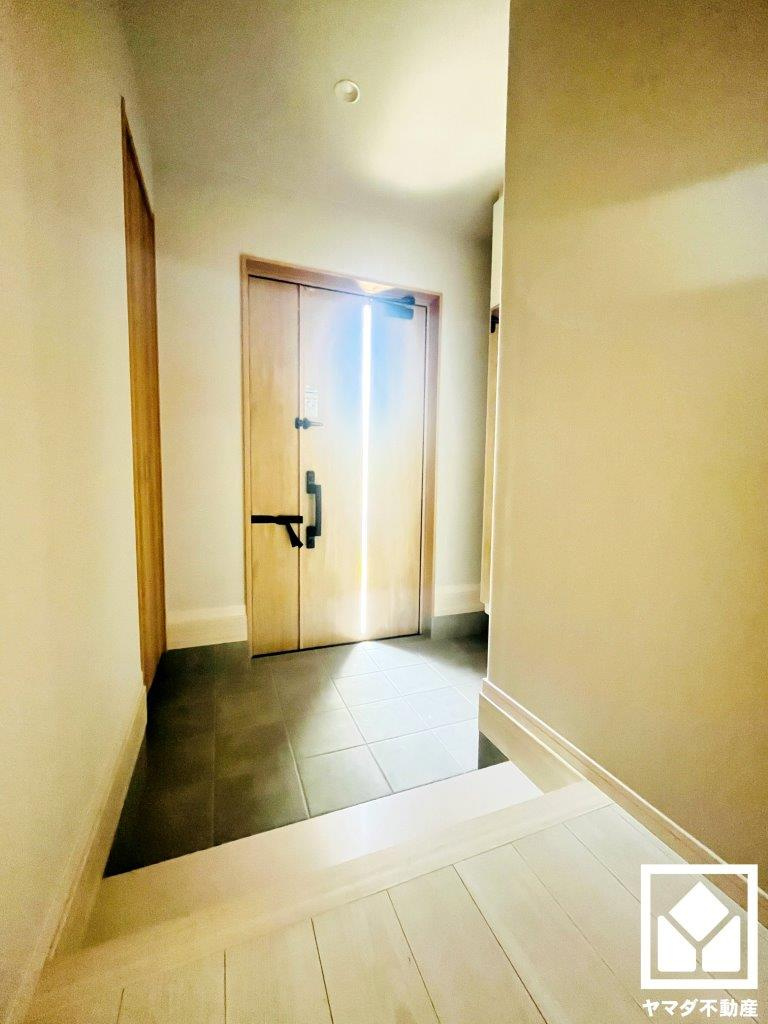 伏見区羽束師古川町　24号地の玄関