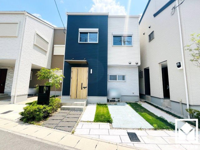 伏見区羽束師古川町　24号地の前面道路含む現地写真