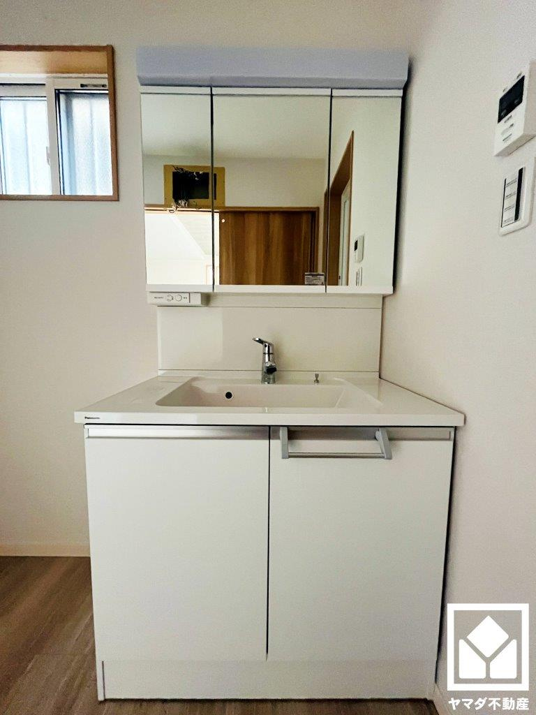 伏見区羽束師古川町　24号地の独立洗面台