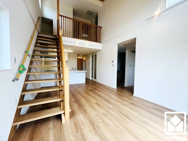 伏見区羽束師古川町　27号地の居間・リビング