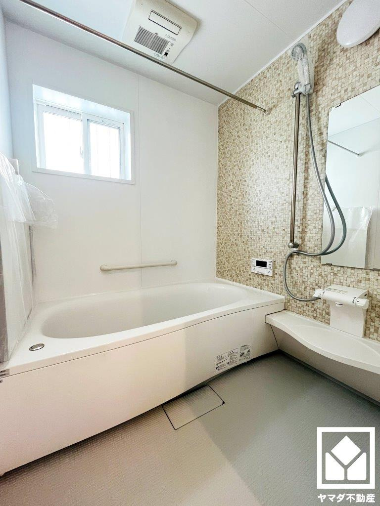 伏見区羽束師古川町　27号地の浴室