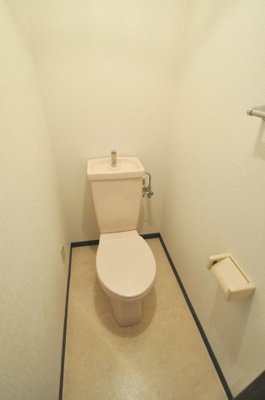 【トイレ】 | PLEAST大博通り | 別号室の写真になります。現況優先。