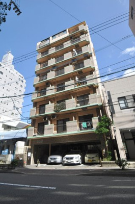 【エントランス】 | PLEAST大博通り