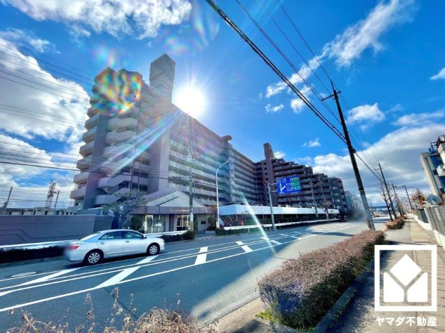 ライオンズマンション淀リバーサイドの外観