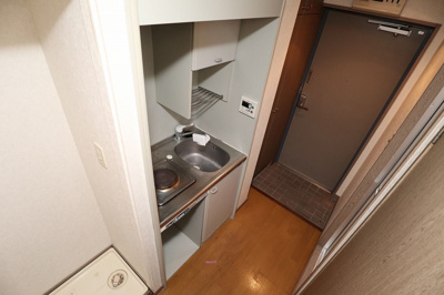 【キッチン】 | ダイナコートエスタディオ桜坂 | 別号室の写真になります。現況優先。