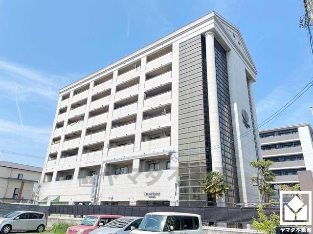 デルフィ西大路　中古マンションの外観|スーパー・コンビニ・病院も徒歩10分圏内で生活しやすい住環境