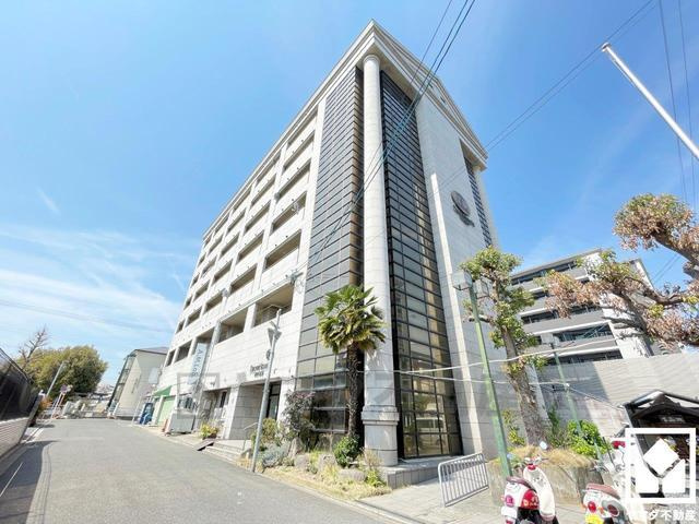 デルフィ西大路　中古マンションの外観|イオン洛南店歩3分の近さで日々のお買い物も便利です。
