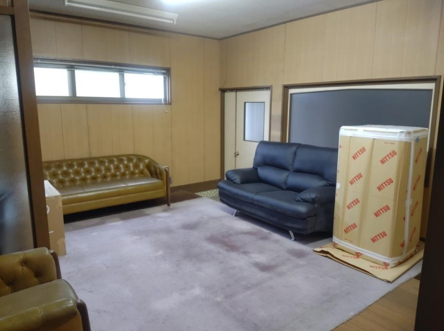 伏見区醍醐古道町　中古戸建の居間・リビング