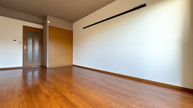 サンヒルズの洋室