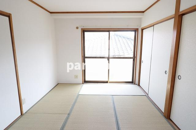 レジェンドIZUMIの和室|和室ならではの温かな和の空間で寛ぎの時間を過ごせます