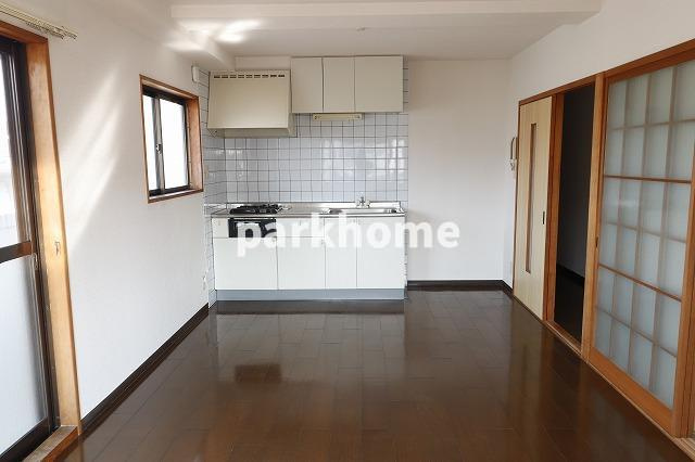 レジェンドIZUMIの居間・リビング|居間です