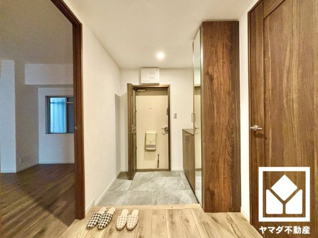 ハイツ伏見桃山の玄関