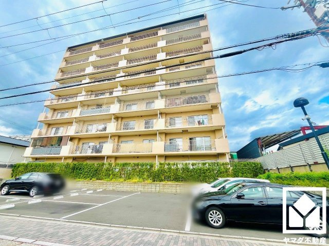 ハイツ伏見桃山の外観