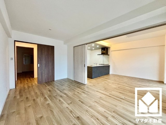 ハイツ伏見桃山の洋室