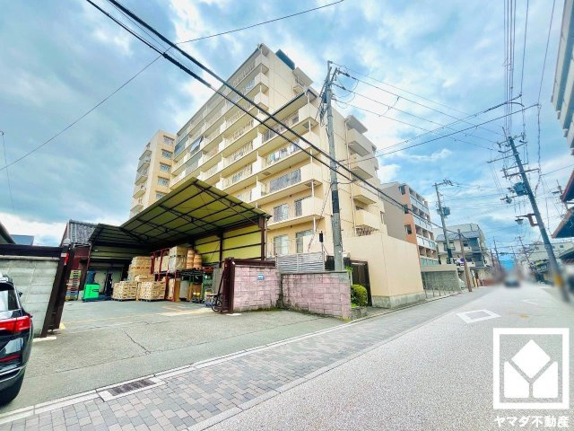 ハイツ伏見桃山の外観