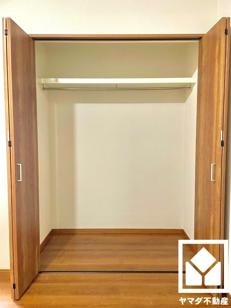 伏見区淀際目町　中古戸建の収納