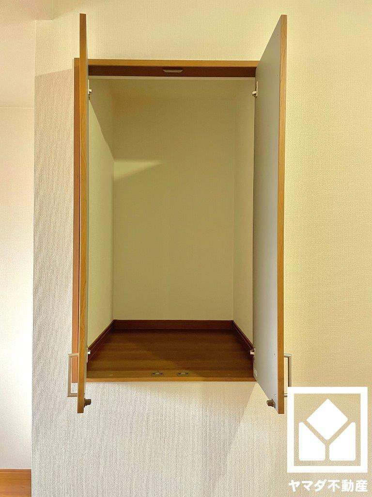 伏見区淀際目町　中古戸建の収納