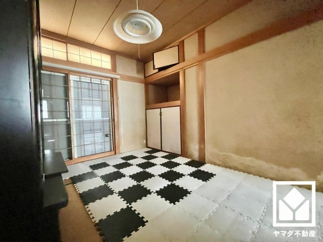 八幡市八幡隅田口　中古戸建の和室