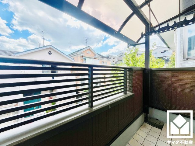 伏見区日野田頬町のバルコニー