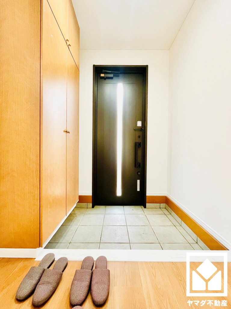 伏見区日野田頬町の玄関