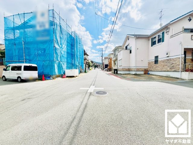 伏見区日野田頬町の前面道路含む現地写真