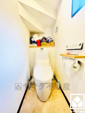 伏見区深草下川原町　中古戸建のトイレ