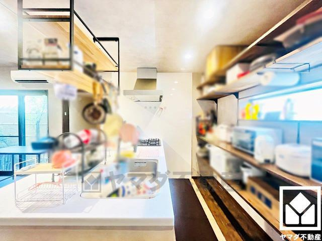 伏見区深草下川原町　中古戸建のキッチン