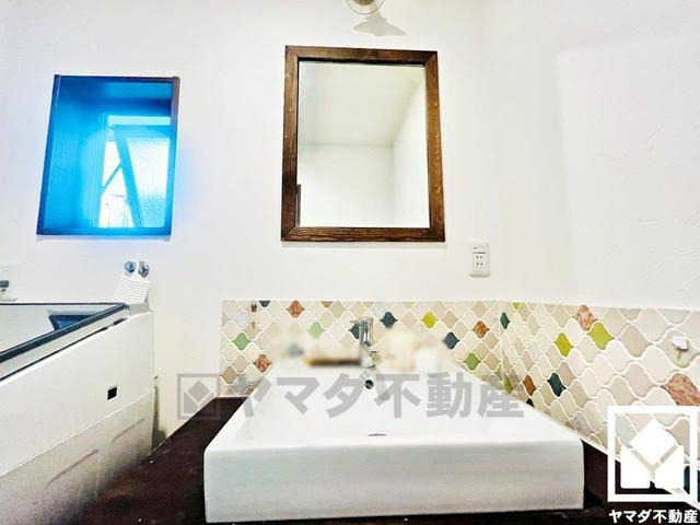 伏見区深草下川原町　中古戸建の独立洗面台