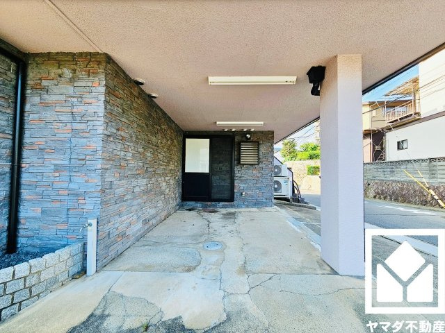 伏見区醍醐高畑町　中古戸建の駐車場