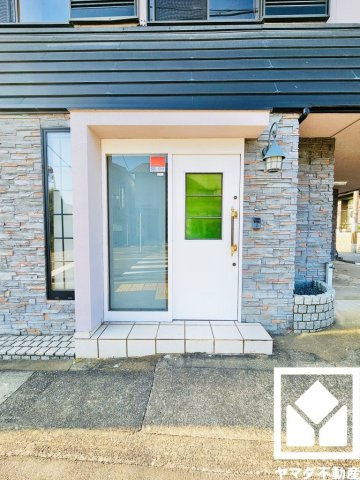 伏見区醍醐高畑町　中古戸建の玄関