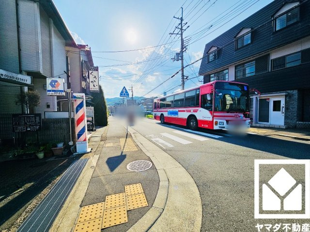 伏見区醍醐高畑町　中古戸建の前面道路含む現地写真