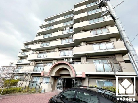 ユニライフ宇治琵琶の外観