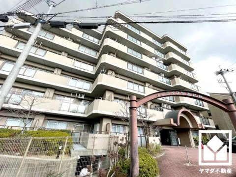 ユニライフ宇治琵琶の外観