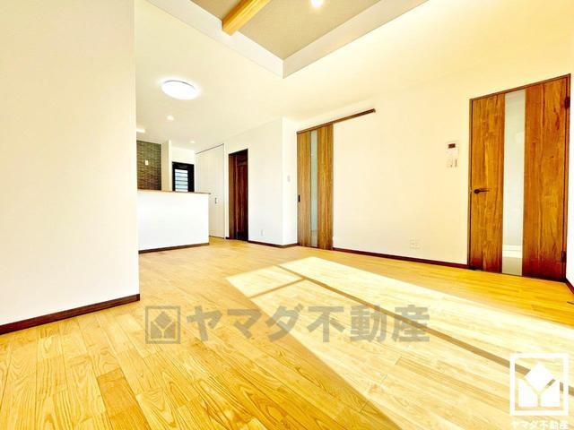 伏見区久我本町　3号地の居間・リビング