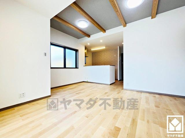 伏見区久我本町　7号地の居間・リビング