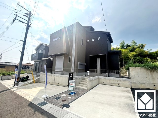 八幡市八幡福禄谷　5号棟の外観