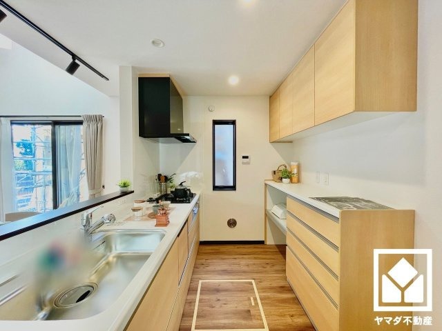 八幡市八幡福禄谷　5号棟のキッチン