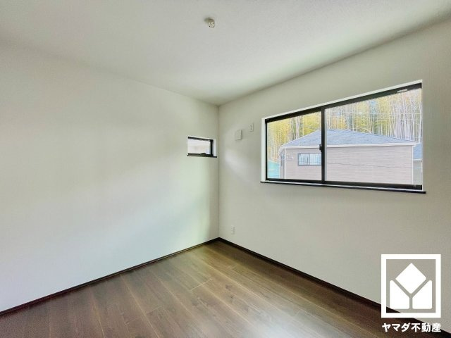 八幡市八幡福禄谷　20号棟の寝室