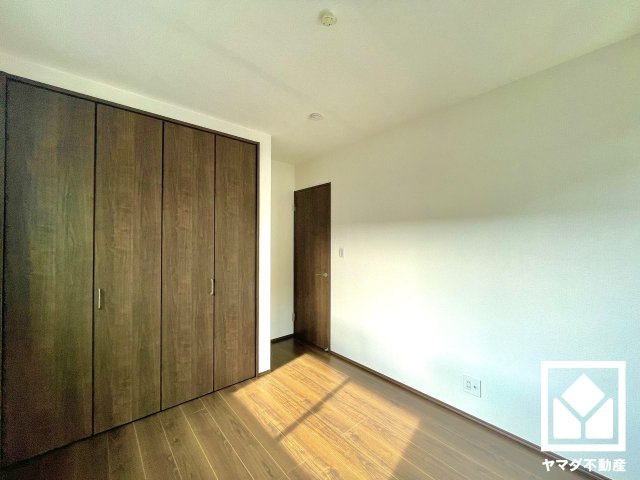 八幡市八幡福禄谷　20号棟の寝室