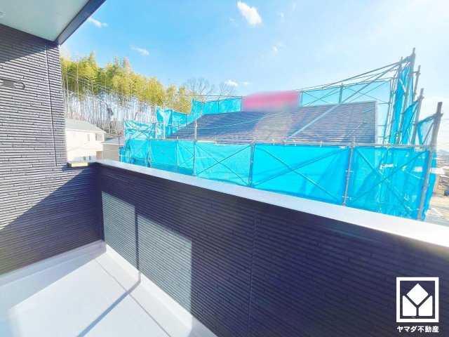 八幡市八幡福禄谷　20号棟のバルコニー