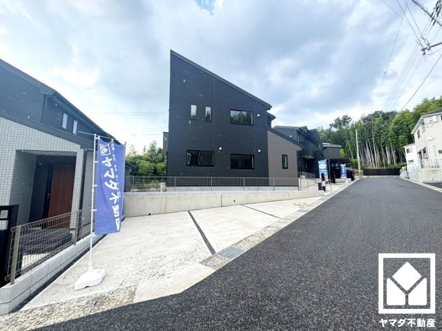 八幡市八幡福禄谷　20号棟の外観