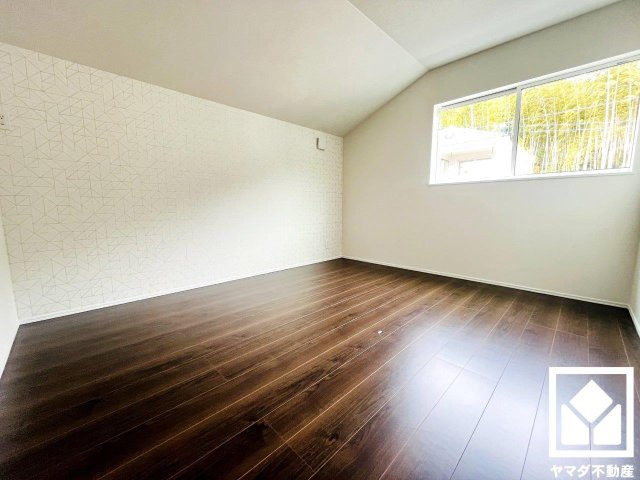 八幡市八幡福禄谷　21号棟の寝室