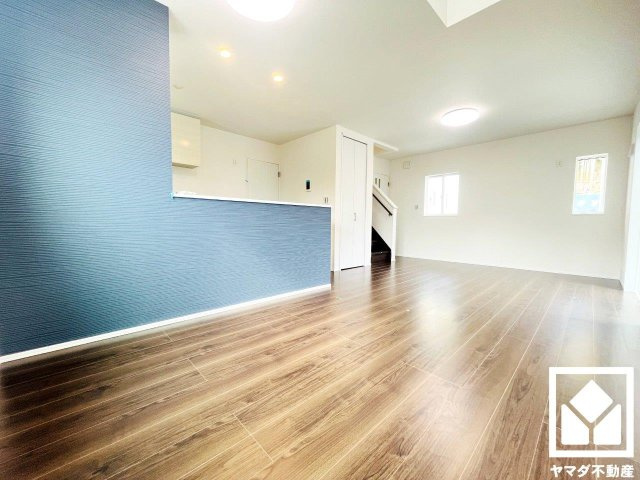 八幡市八幡福禄谷　21号棟の居間・リビング