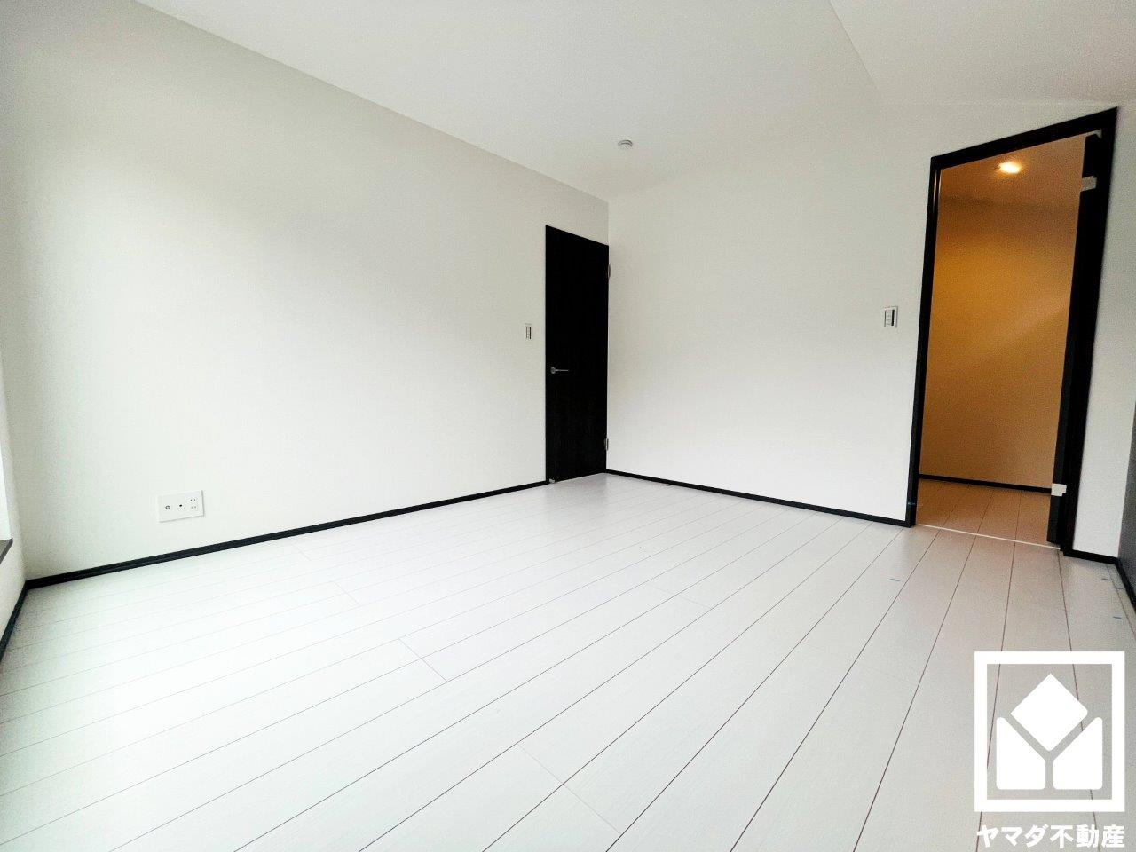 八幡市八幡福禄谷　22号棟の洋室